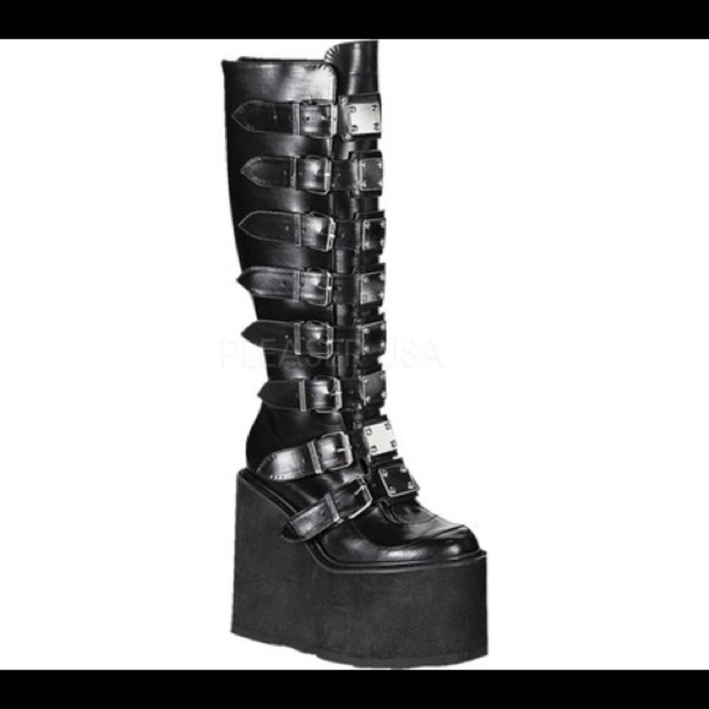 Demonia Swing